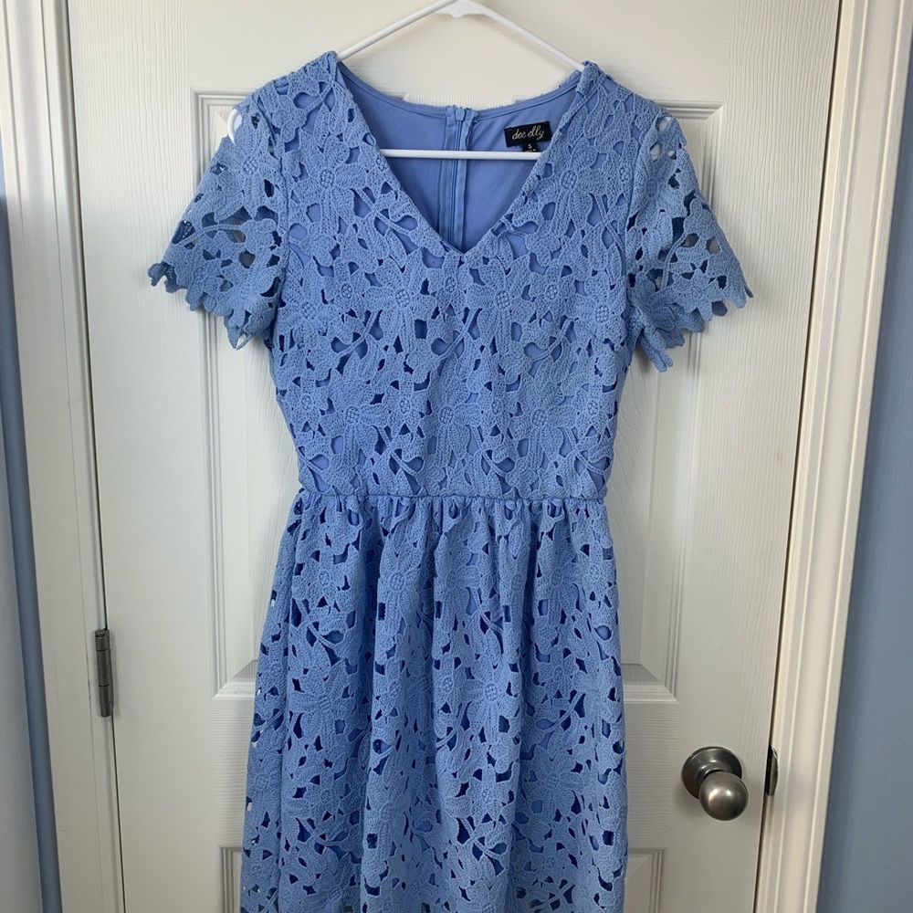 Blue Flutter Sleeve V-Neck Eyelet Sundress .  NWOT